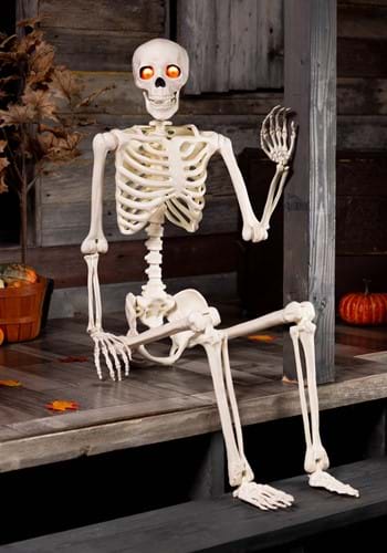 Deluxe Flaming Light Up Eyes Talking Skeleton